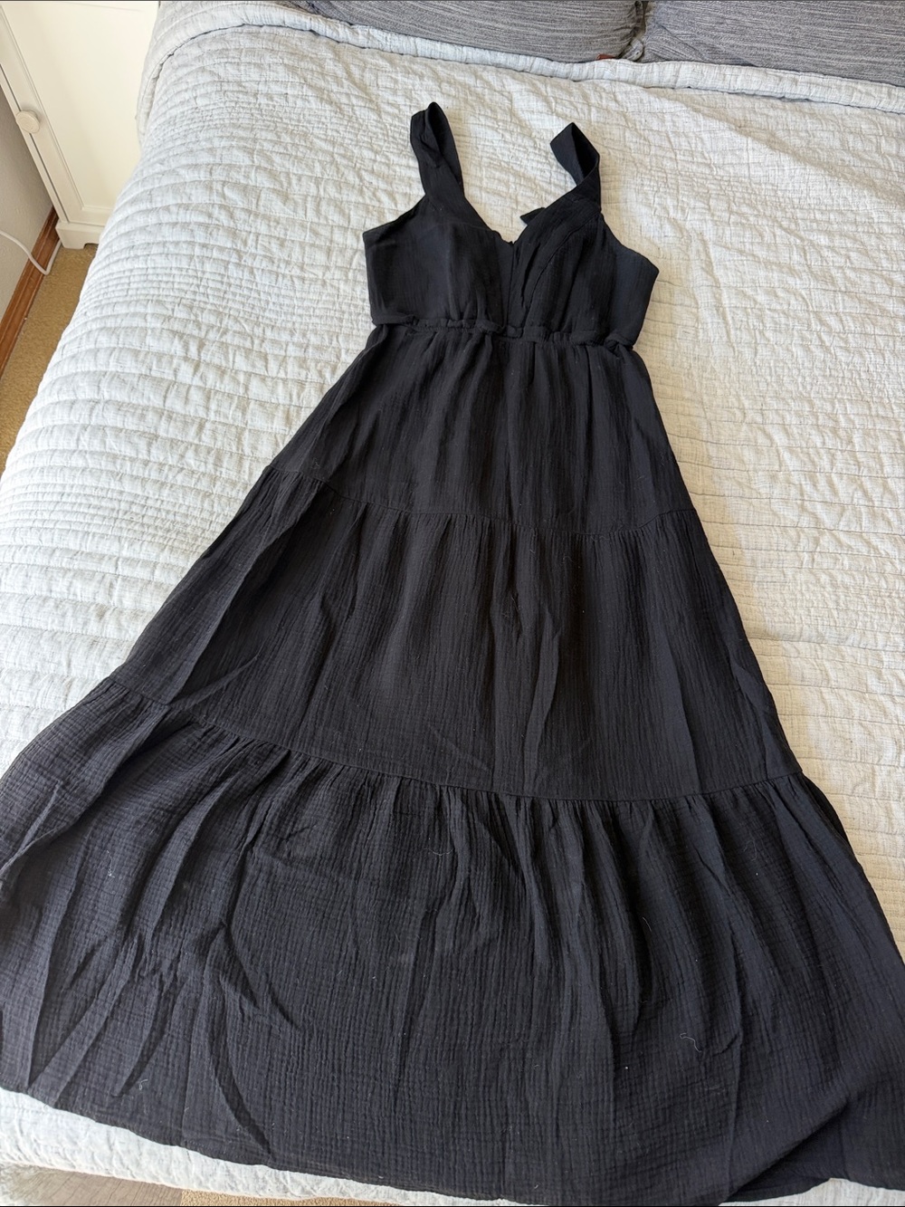 Steve Madden Black Tiered V-Neck Maxi Dress
